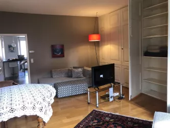 Weitere Schrankfläche in Wohnzimmer