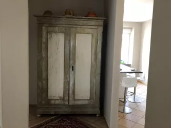 Kleiderschrank
