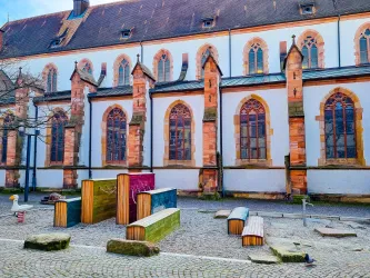 Spielplatz neben der Stiftskirche