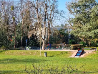 Spielplatz mitten im Goethepark (© Christoph Bauer)