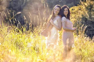 Lea und Esther Birringer