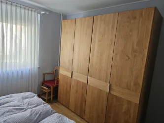 Doppelzimmer mit großem Kleiderschrank