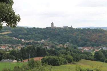 Ausblick auf Thallichtenberg und Burg Lichtenberg