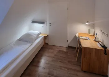 Einzelzimmer 13