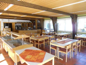 Heilsbach Schönau Speisesaal (© Archiv Heilsbach)