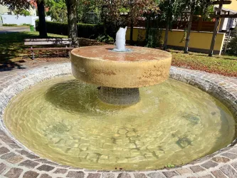 Brunnen am Park (5)