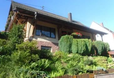 Haus Doris Hausansicht (© Archiv Haus Doris)