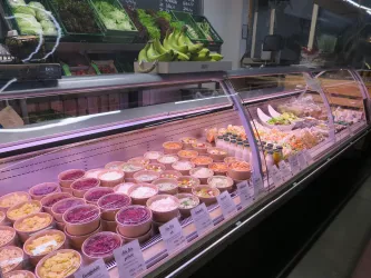 Frische vorgefertigte Salate - ToGo