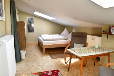 5. Schlafzimmer Nebengebäude