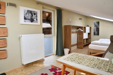 5. Schlafzimmer Nebengebäude