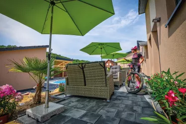 FH_Terrasse (© Archiv: FBA-Village)