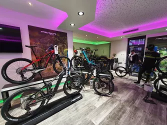 Radsportcenter Innenbereich (© FBA Radsportcenter)