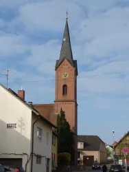 Protestantische_Kirche_Hochspeyer_01