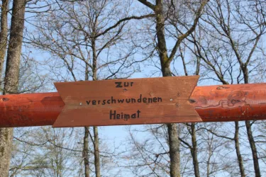 Allee der verschwundenen Heimat (© Ines Klingshirn)