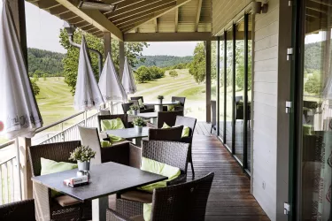 Restaurant - Terrasse (© Archiv Golfplatz Pfälzerwald GmbH)