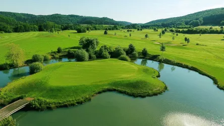 Golfplatz von oben (© Archiv Golfplatz Pfälzerwald GmbH)