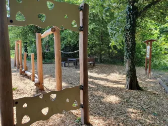 Holz-Kletterparcours und Rastplatz Winden