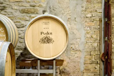 Weingut Puder- Weinfass (© Weingut Puder)