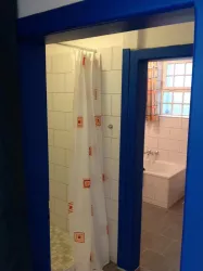 Bad mit Badewanne