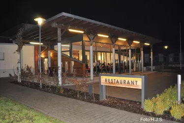 Müllers Restaurant Abendstimmung (© Südpfalz Tourismus VG Rülzheim e.V.)