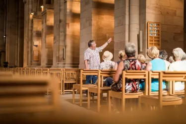Gästeführung in der Abteikirche Otterberg