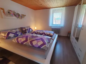 5-Zimmer-FeWo: Kingsize Bett