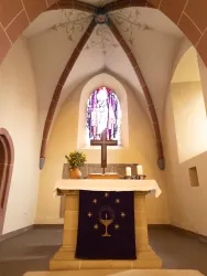 Ev. Pfarrkirche in Wolfsheim, Altarraum