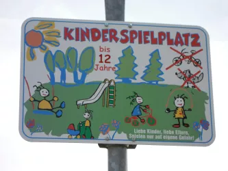 Spielplatz am Storchenbrunnen Erlenbach bei Kandel