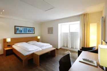 Gästehaus Rieslinghof**** Doppelzimmer (© Rieslinghof)