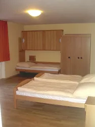 OH-Zimmer-102-1 (© Oppauer Haus)