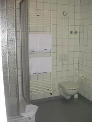 OH-Zimmer-102-2 (© Oppauer Haus)