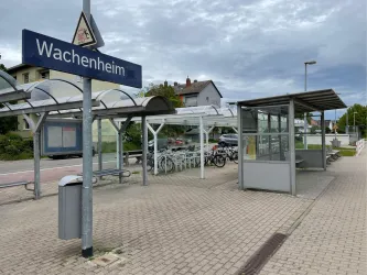 Bahnhof (© Bernard)