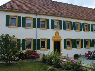 Dahlbergerhof (© Tourist Information Wachenheim)