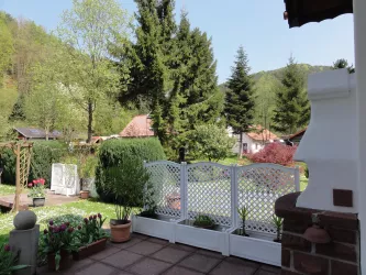 Terrasse mit Grillkamin