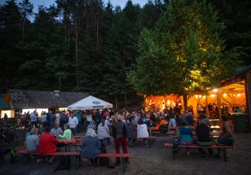 Kohlenmeilerfest am Abend