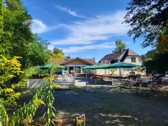 Forsthaus Beckenhof mit Biergarten