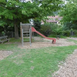 Spielplatz Dernbach 2 (© Verein SÜW Annweiler e.V.)