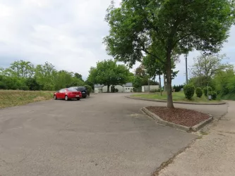 Parkplatz Friedhof Bild 3 (© Urlaubsregion Freinsheim)