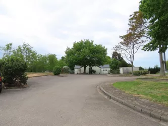 Parkplatz Friedhof Bild 2 (© Urlaubsregion Freinsheim)