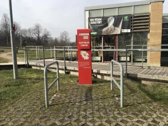 Haus der Nachhaltigkeit E-Bike-Ladestation 3 (© Landesforsten.RLP.de/Naumer)