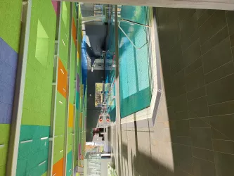 Innenbereich verschiedene Becken