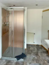 Dusche (© Christoph Collet)