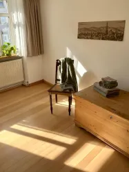 Zimmer Meisenbrunnen - Sitzgelegenheit (© Christoph Collet)