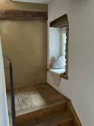 Flur - Treppenaufgang (© Christoph Collet)