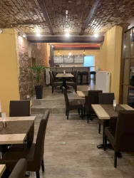Restaurant (© Ahmad Al Khatib)