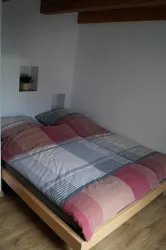 Schlafzimmer 2 (© Weingut Erich Braun&Söhne)