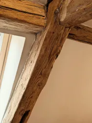 Detailbild Dachbalken Wohnzimmer