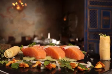 Lachs auf Gurkencarpaccio (© Hotel Schloss Edesheim)