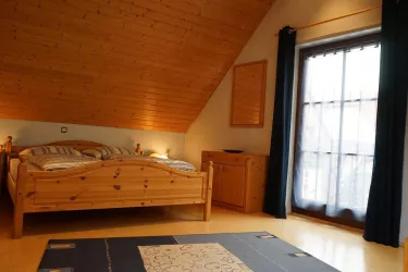 Schlafzimmer 1. OG (1) (© C. Anselmann)