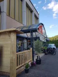 Außenbereich mit Eingang